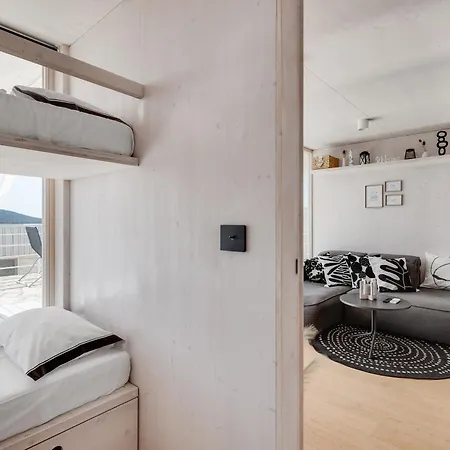 Seabreeze Buqez Villa *