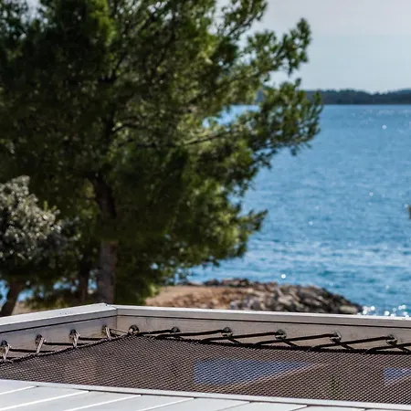 Seabreeze Buqez Villa
